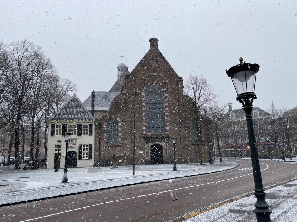 lbk-janskerk in de sneeuw