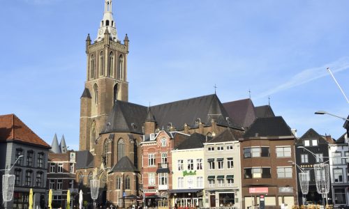 lbk_Kathedraal_vanaf_Markt